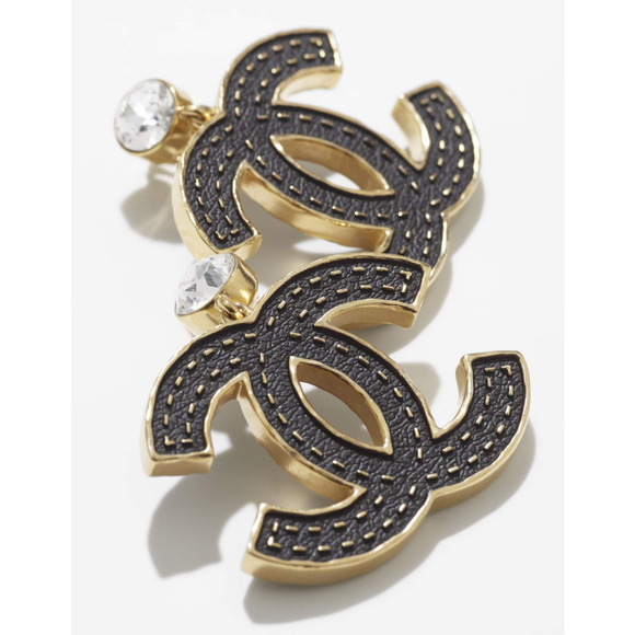 Chanel 23S XL Gold Black Crystal Clip On CC Logo Dangle Drop Statement Earrings - Picture 7 of 12